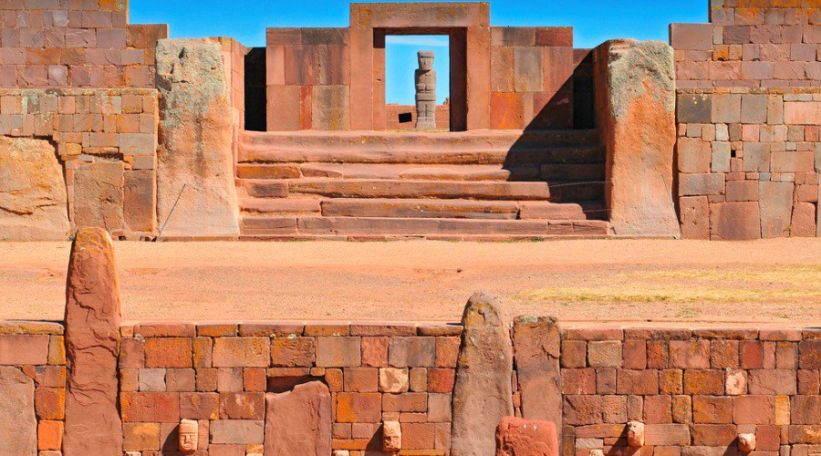 BIKING: COPACABANA, TIWANAKU & UYUNI